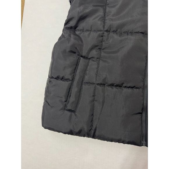 Nike NWT Sz M Black Sportswear Women's Classic Puffer Therma-FIT Loose Vest - Picture 11 of 15
